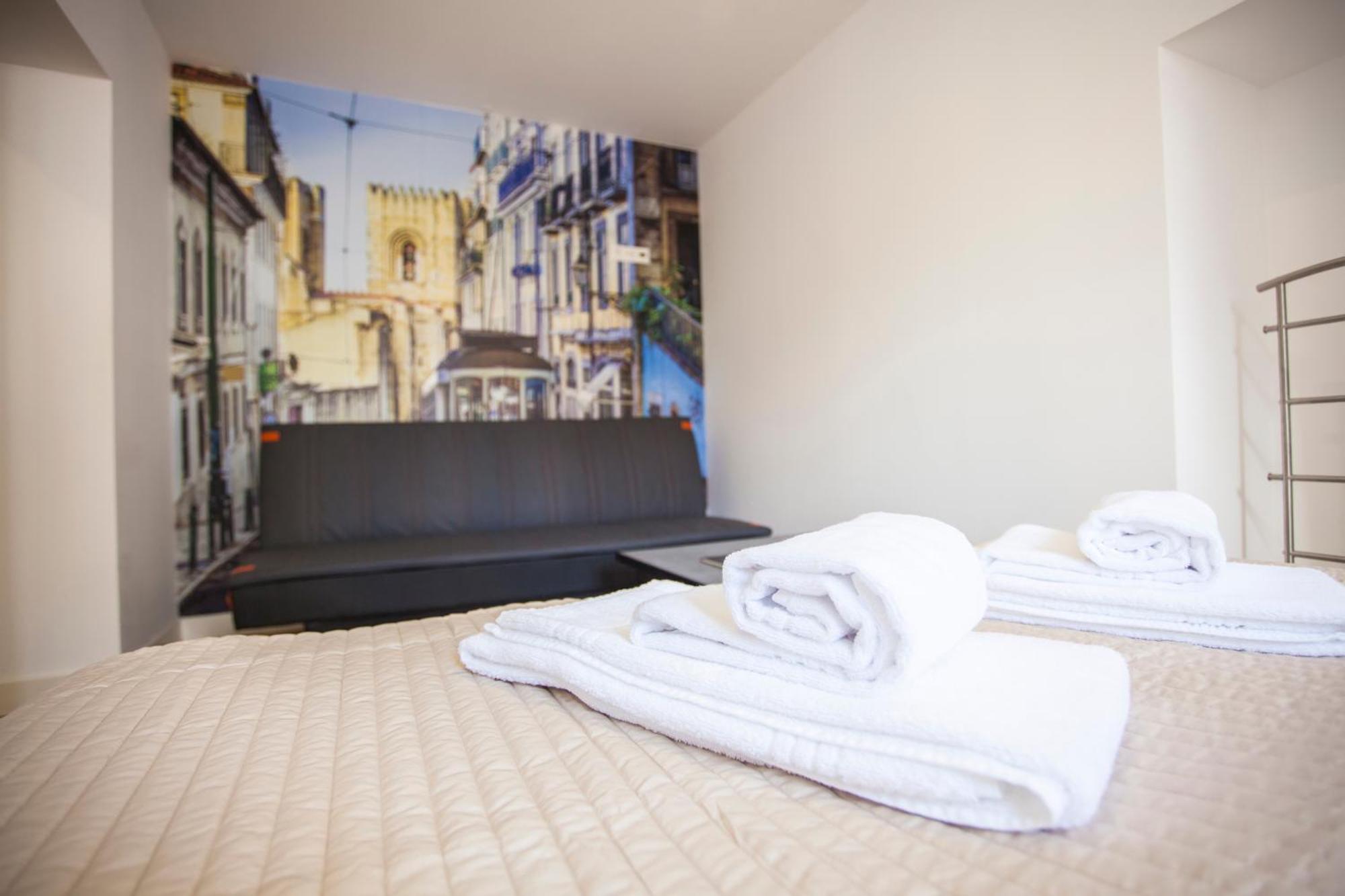 Amalia Apartments In Santos Lisbon Exterior photo