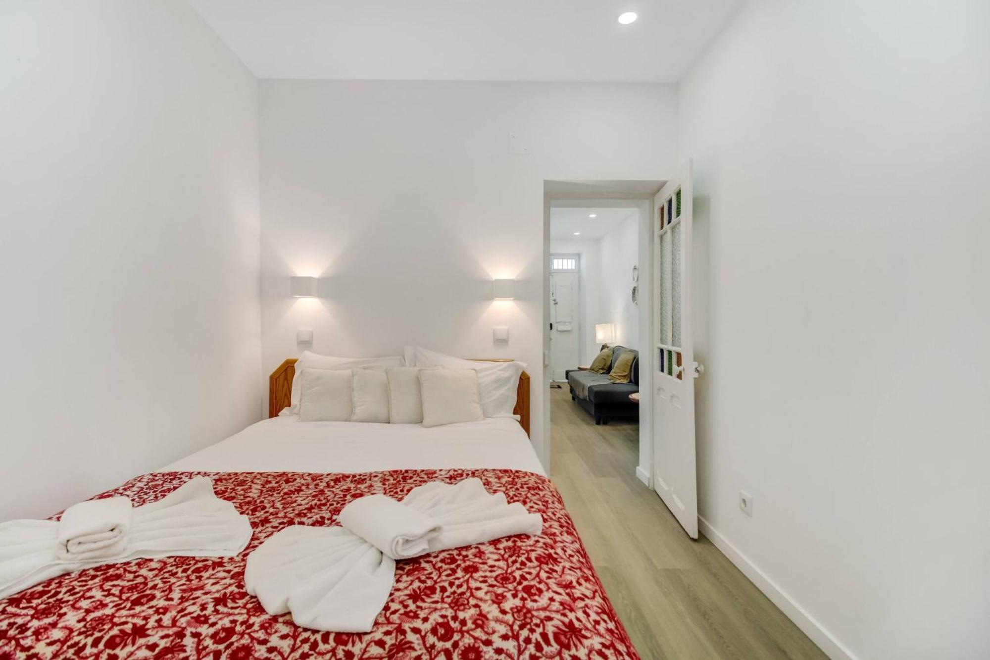 Amalia Apartments In Santos Lisbon Exterior photo